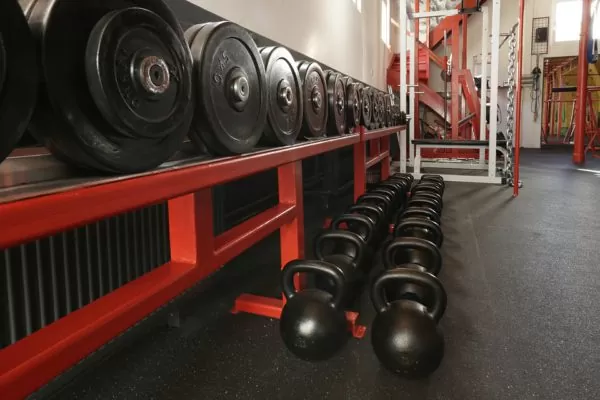 Comment aborder et faire des rencontres à la salle de sport ?