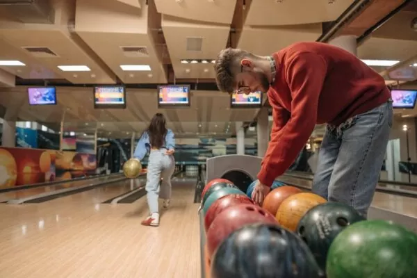 Que signifie un score entouré en rouge au bowling