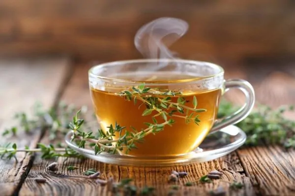 Tisane de thym : quels sont les bienfaits et les dangers ?
